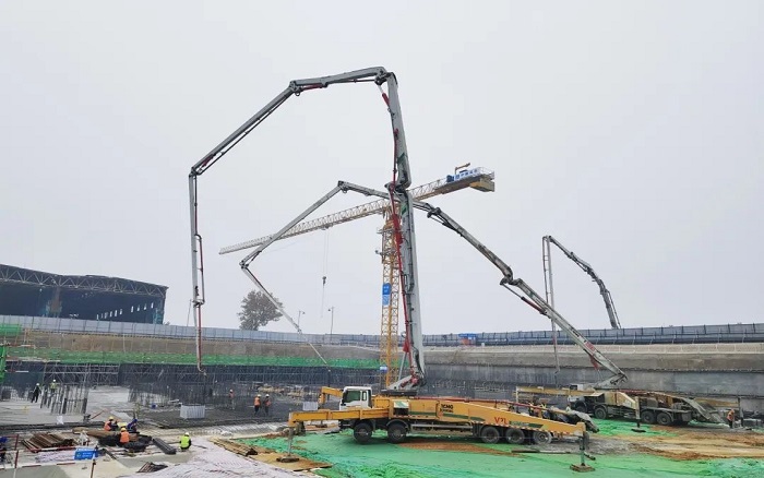 生態(tài)建設(shè)再添新篇！徐工62米泵車組團(tuán)助建泉城