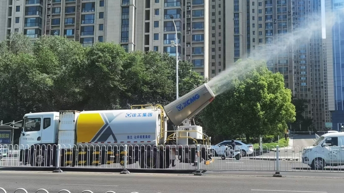 徐工多功能抑塵車，助力家鄉(xiāng)徐州環(huán)境，更“凈”一步！