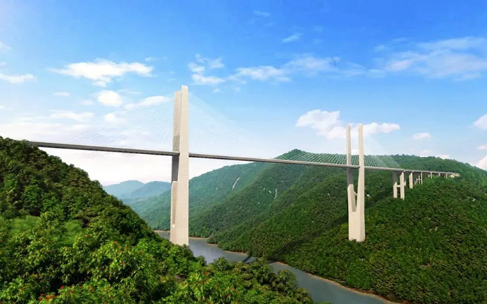 飛虹再起，徐工塔機助建黔東南第一高橋