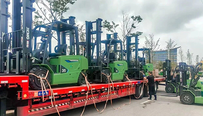 綠動云滇！徐工百余臺新能源叉車，助力西南國際水果樞紐高效運轉